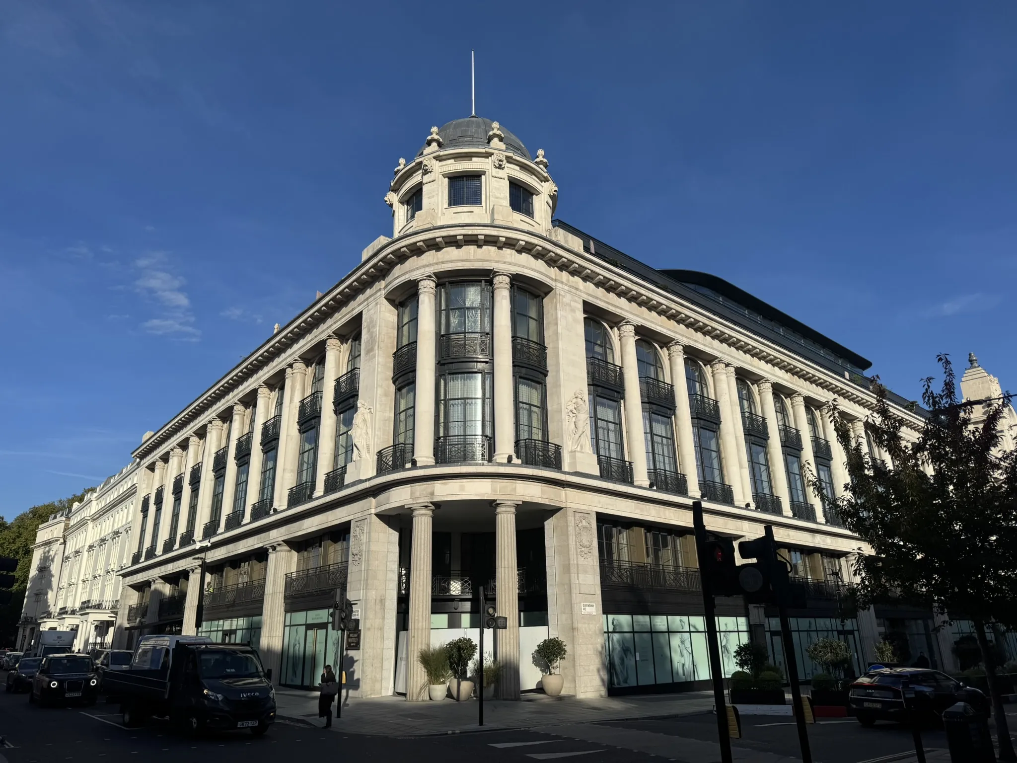 Pre-Acquisition Building Survey, Mayfair, W1, Botley Byrne RICS surveyors